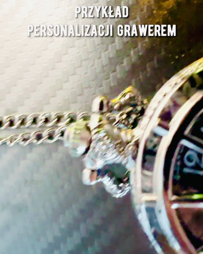 Montre de Poche avec Boussole – Pendentif Élégant de Style Vintage avec Squelette Creux et Cadran Noir, personnalisation par gravure