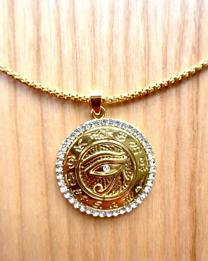 Amulett der Macht "Auge des Ra", Möglichkeit zur Personalisierung mit Gravur als Geschenk