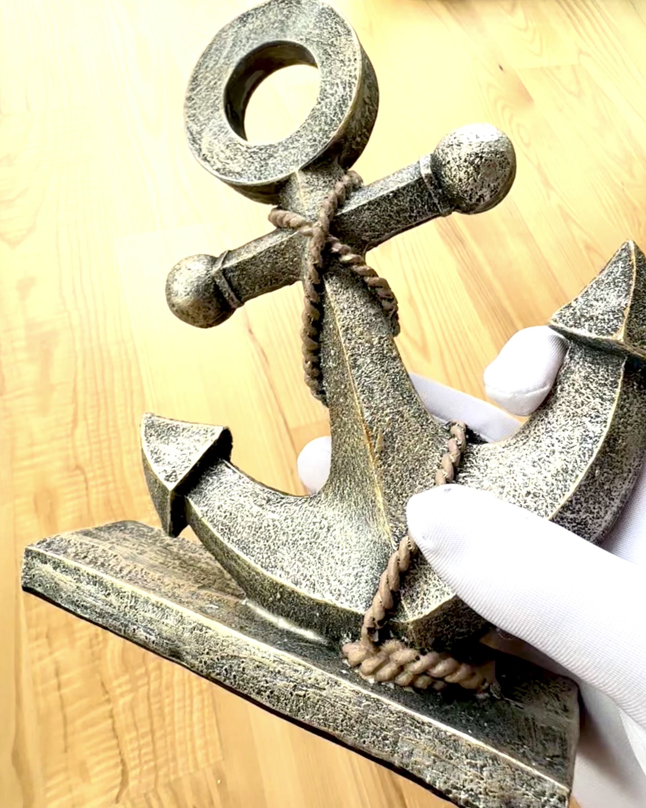 Sculpture Rustique d'Ancre en Résine - "Légende Marine", ancre personnalisée avec gravure
