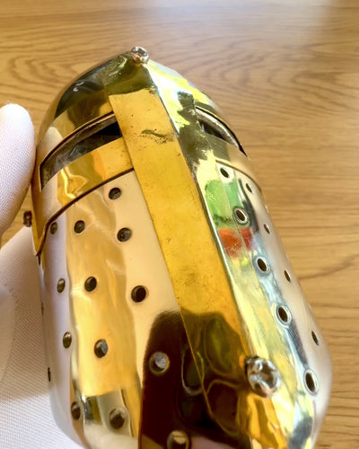 Mini Knight Helmet "Guardian" in Brass – Handcrafted, 12 cm, Customizable with Engraving for Gift