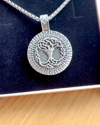 Amulett Baum des Lebens mit Gravurmöglichkeit - Halskette "Vitalität der Natur", Personalisierung