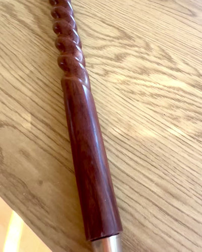 Wandelstok - WIKING met een kop in de vorm van een strijdhamer, mogelijkheid tot personalisatie met gravure als cadeau