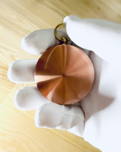 Kompass Roségold - Navigationsgerät im Retro-Stil – tragbares und präzises Instrument zur Richtungsbestimmung für Reisende und Entdecker. Gravur, Personalisierung.