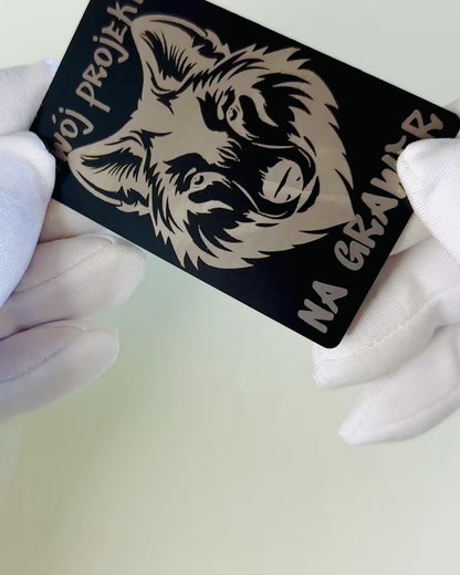 Exklusive Schwarze Metall-Visitenkarte mit Personalisierungsmöglichkeit – Ideal als Geschenk