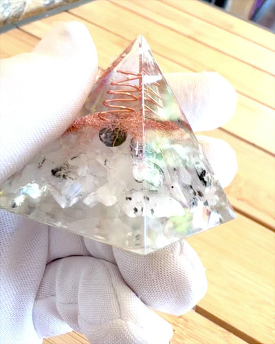 Orgonite Energy Pyramid "Copper Harmony"