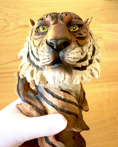 Statuet "Tijger Koning van de Jungle" met Graveeroptie, beeldje 29 cm hoog, decoratie als cadeau