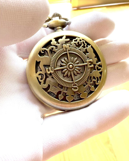 Altmodische Taschenuhr mit Kompassmotiv und Kette, Quarz, Personalisierung mit Gravur