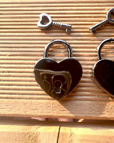 Romantic Mini Heart Padlocks DeLuxe, Set of 2 padlocks with keys, 6 variants to choose from, option for personalized engraving as a gift
