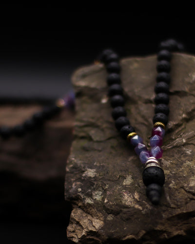 Ketting Essentie van de Vulkaan – De Donkere Kant Omarmen